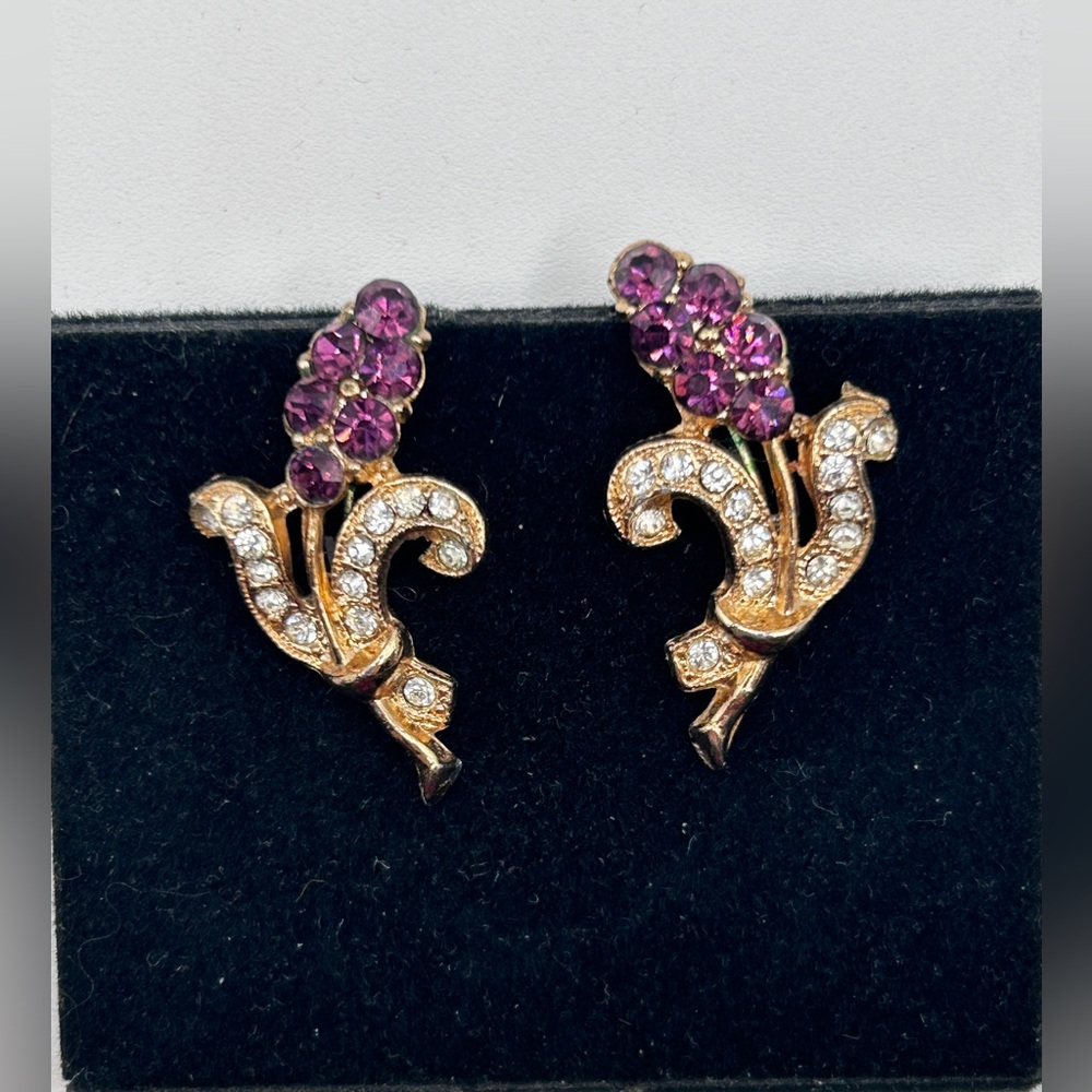 Vintage Flower Purple Petal Rhinestones and Gold Screw Back Earrings - Picture 9 of 9